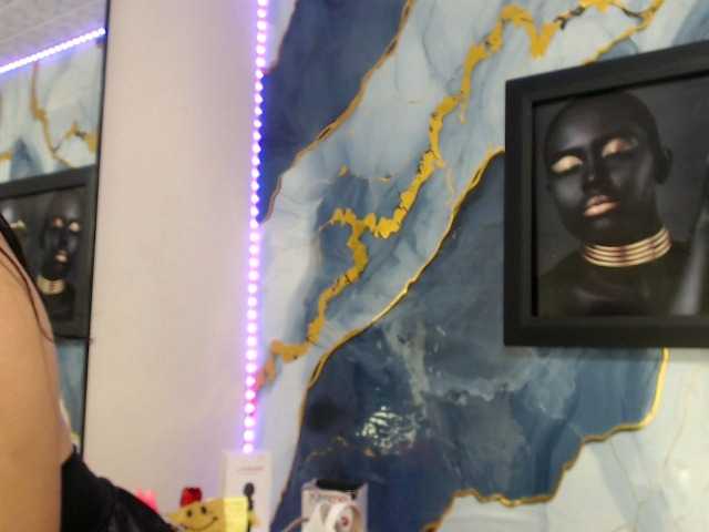 yasmine-tapias live sex