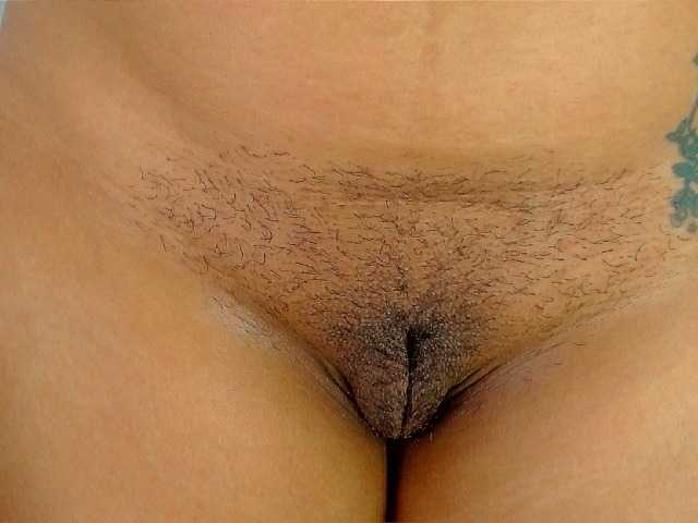 Yasmine-Tapias live cam on BongaCams