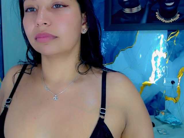 Yasmine-Tapias live cam on BongaCams