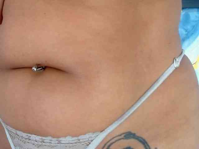 Yasmine-Tapias webcam