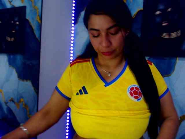 Yasmine-Tapias webcam