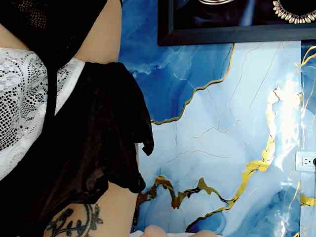 Yasmine-Tapias webcam
