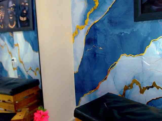 Yasmine-Tapias webcam