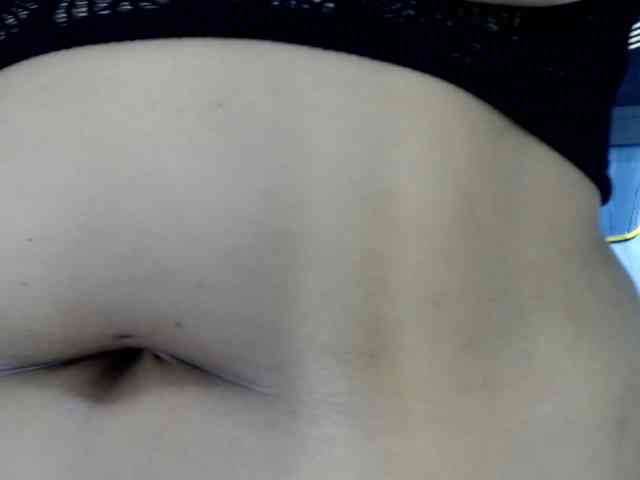 Yasmine-Tapias webcam