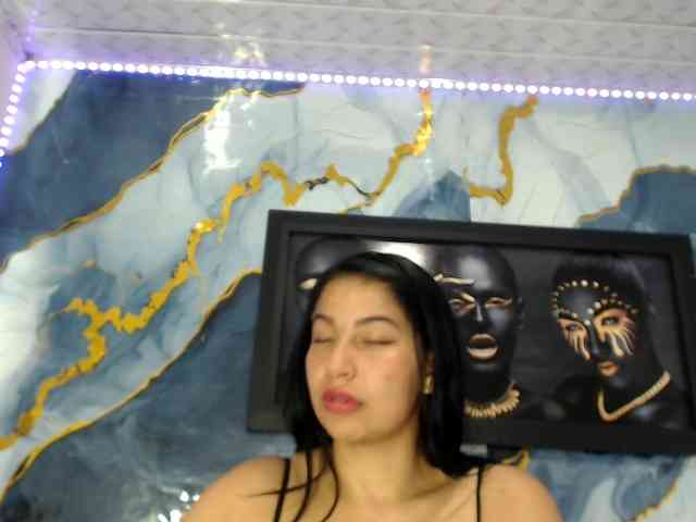 Yasmine-Tapias