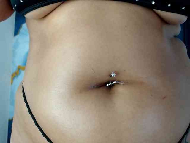 Yasmine-Tapias's webcam live show