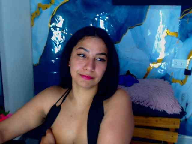 Yasmine-Tapias