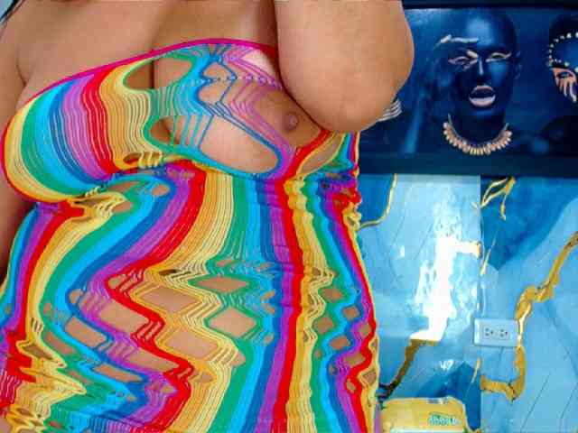 Yasmine-Tapias webcam