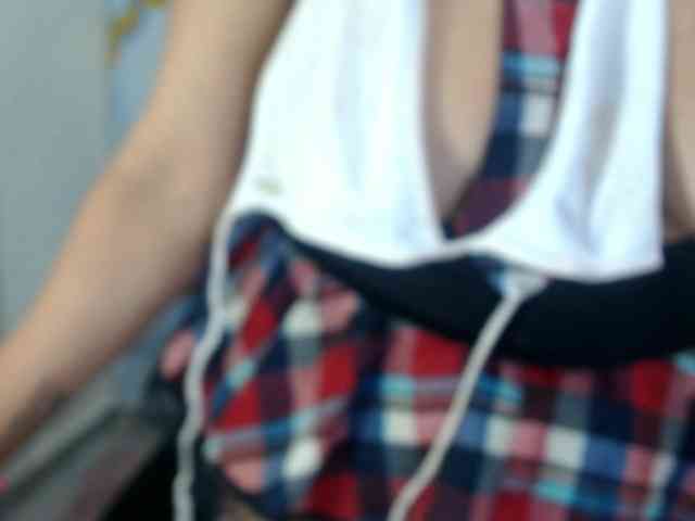 Yasmine-Tapias webcam