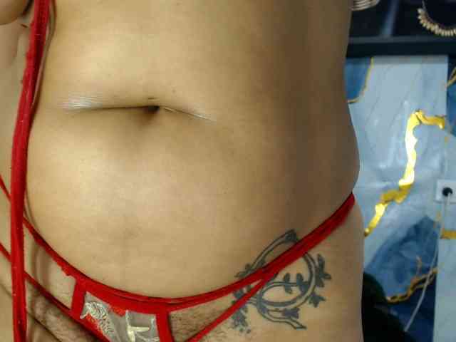 Yasmine-Tapias webcam