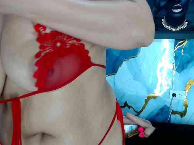 Yasmine-Tapias webcam