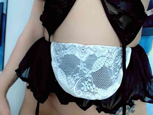 Yasmine-Tapias webcam