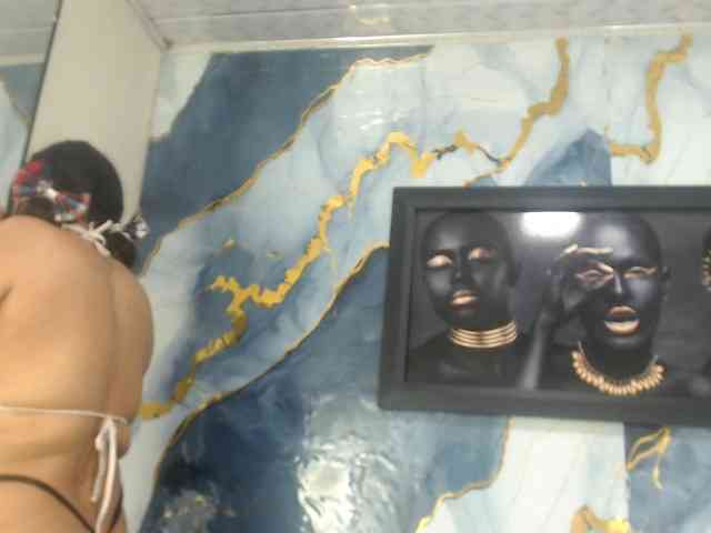 Yasmine-Tapias webcam