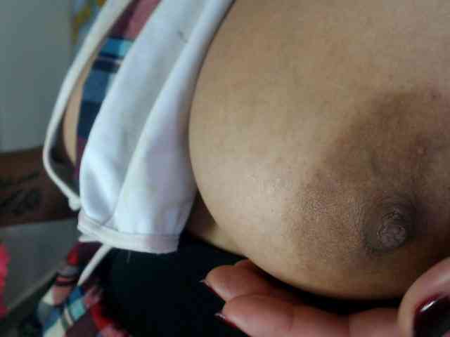 Yasmine-Tapias webcam
