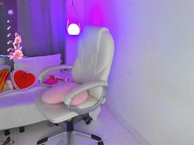 NixieSterling live cam on BongaCams
