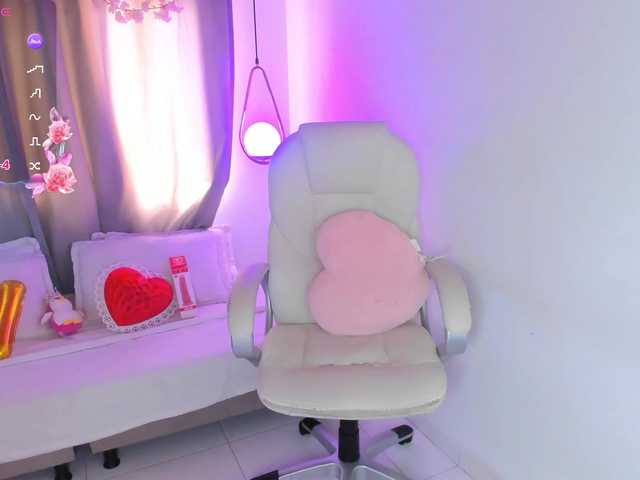 NixieSterling live cam on BongaCams