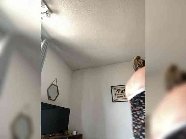 RoxyRed webcam