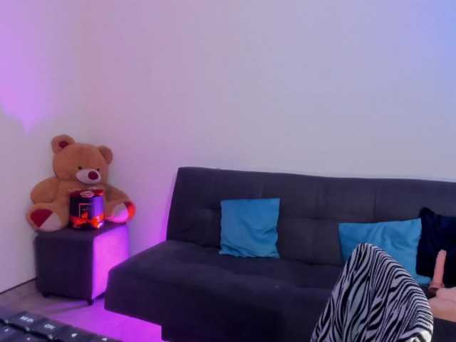 Karoll28s live cam on BongaCams