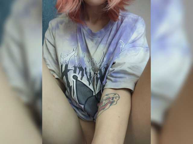 SquirtApril live cam on BongaCams