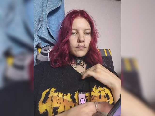 SquirtApril live cam on BongaCams