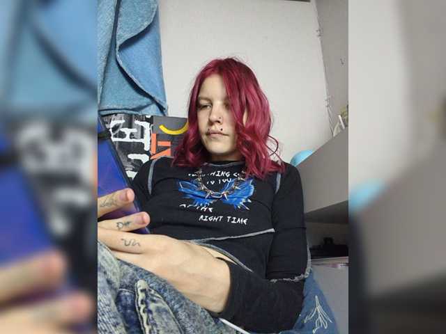 SquirtApril live cam on BongaCams