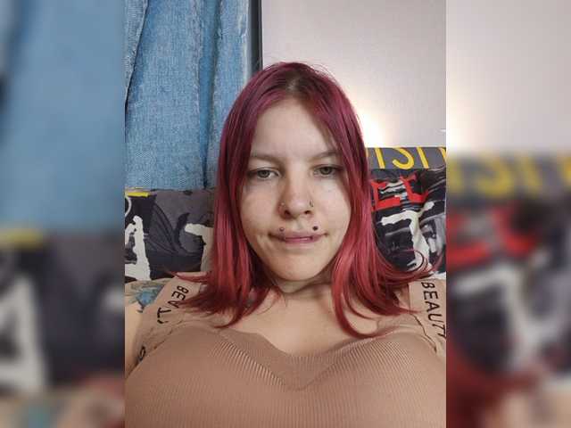 SquirtApril live cam on BongaCams