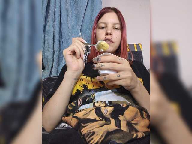 SquirtApril live cam on BongaCams