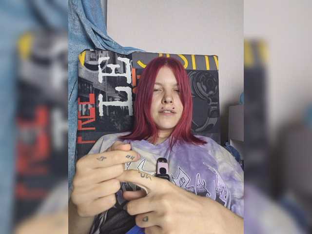 SquirtApril live cam on BongaCams