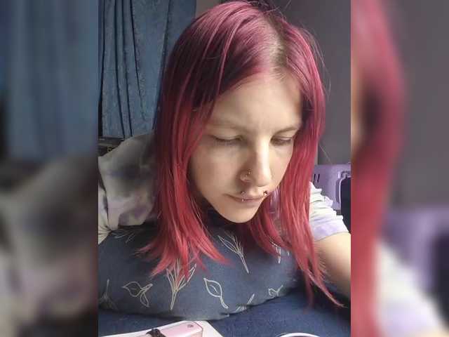 SquirtApril live cam on BongaCams