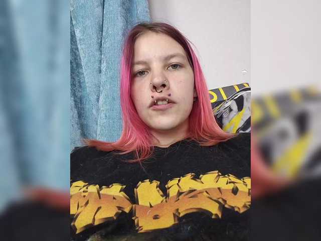 SquirtApril live cam on BongaCams