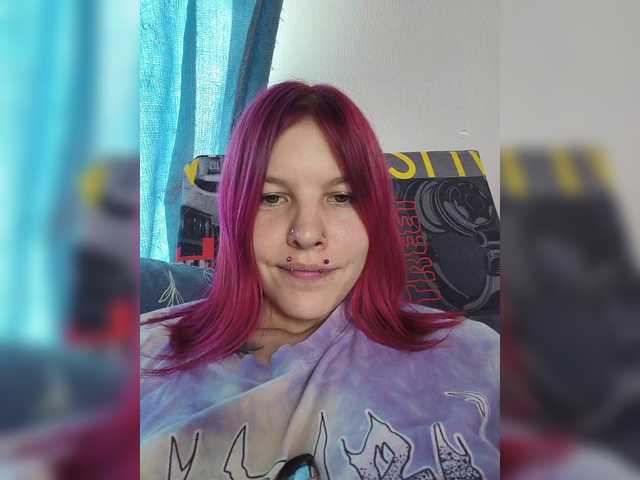 SquirtApril live cam on BongaCams