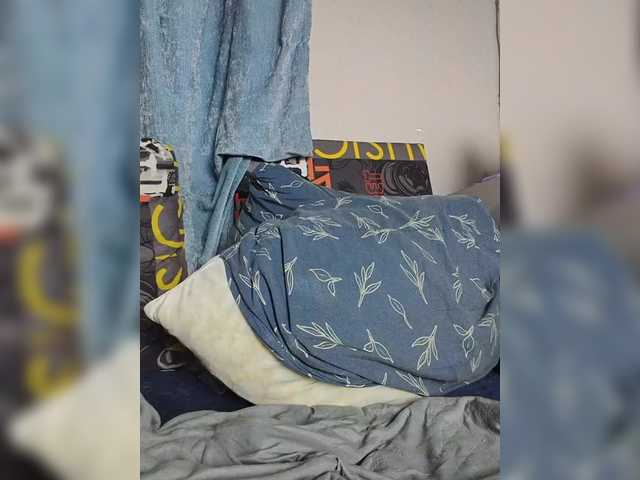 SquirtApril live cam on BongaCams