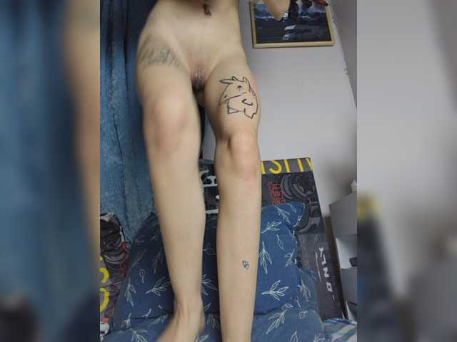 SquirtApril live cam on BongaCams