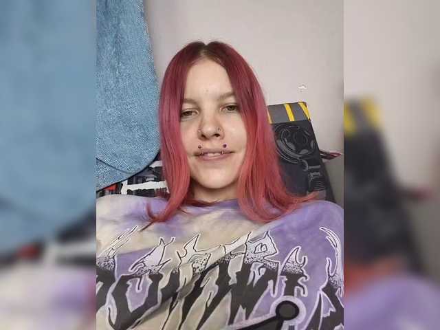 SquirtApril live cam on BongaCams