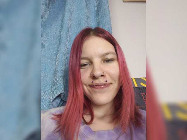 SquirtApril live cam on BongaCams