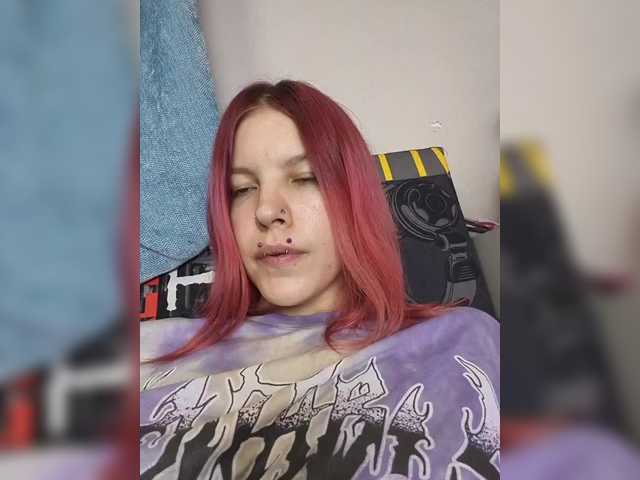 SquirtApril live cam on BongaCams
