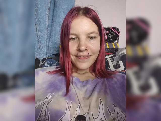 SquirtApril live cam on BongaCams