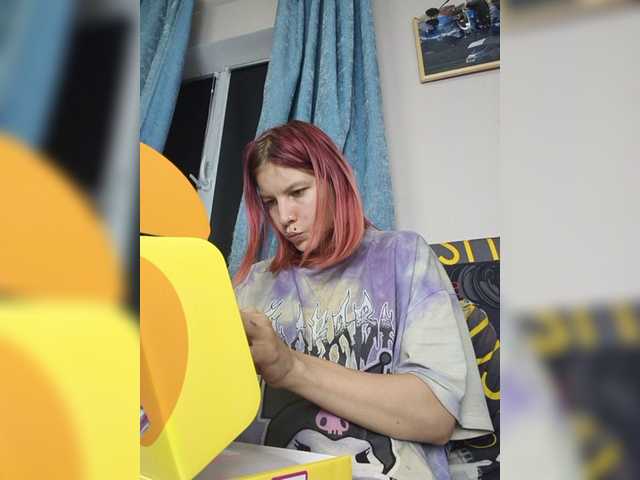 SquirtApril live cam on BongaCams
