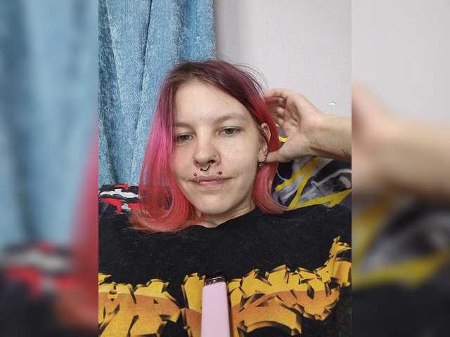 SquirtApril live cam on BongaCams