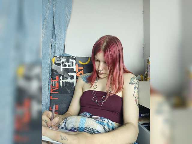 SquirtApril live cam on BongaCams