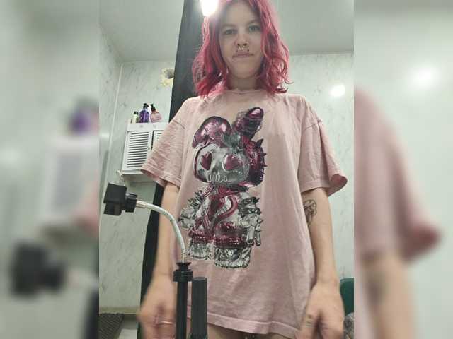 SquirtApril live cam on BongaCams