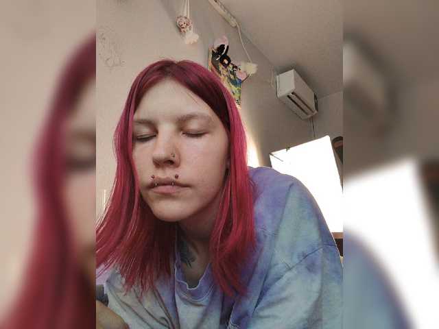 SquirtApril live cam on BongaCams