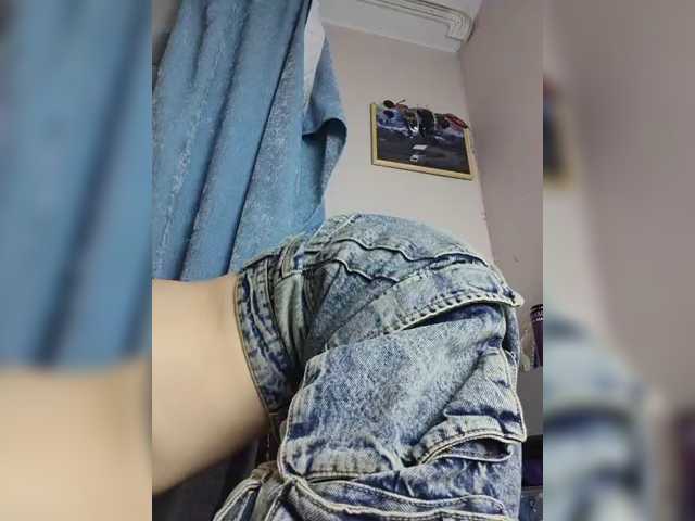 SquirtApril live cam on BongaCams