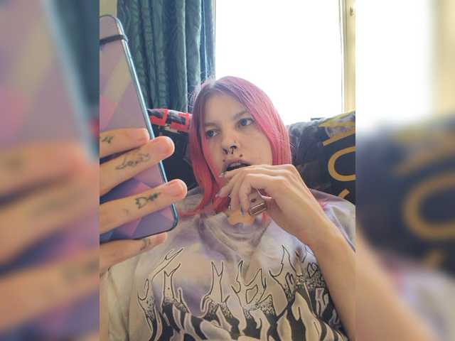 SquirtApril live cam on BongaCams