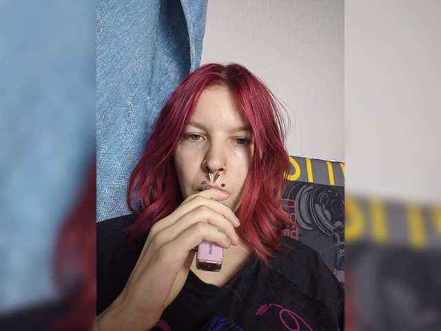 SquirtApril live cam on BongaCams