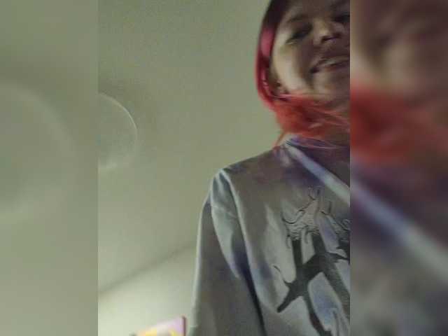 SquirtApril live webcam show