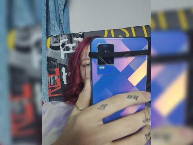 SquirtApril live cam on BongaCams
