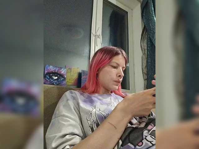 SquirtApril live webcam show