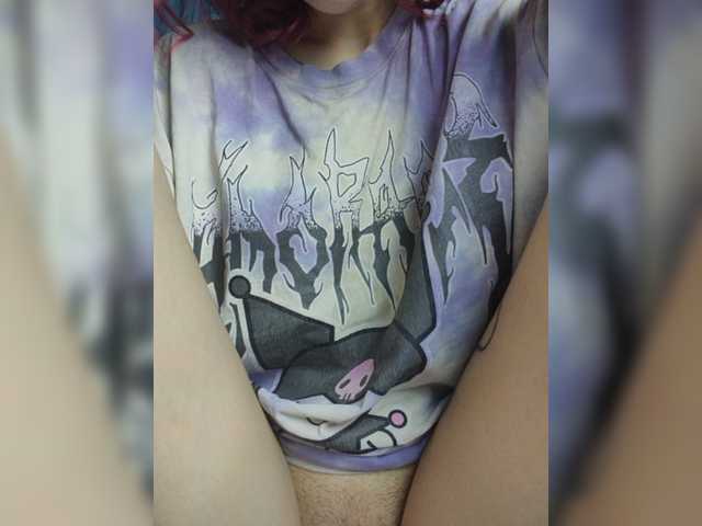 SquirtApril, live now on BongaCams