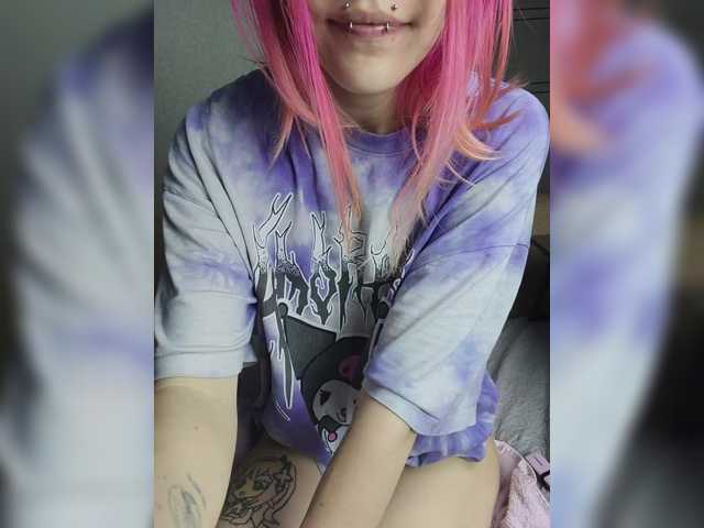 SquirtApril live cam on BongaCams